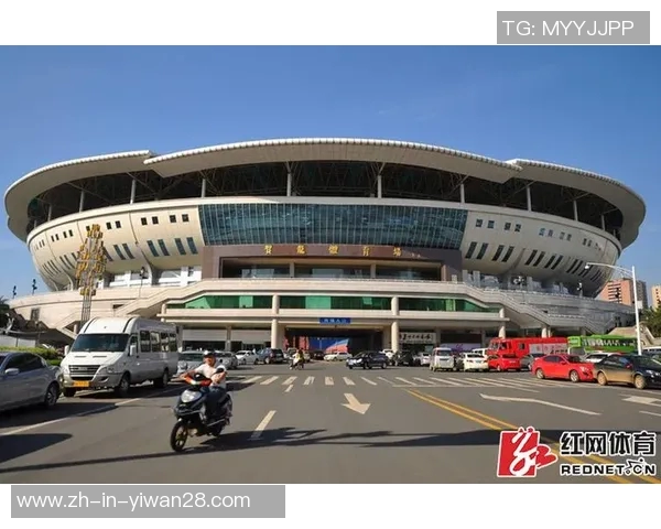 湖南足球星蜡像揭幕展现体育精神与地域文化融合魅力